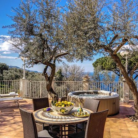Villa Rusella With Terrace & Breathless Sea Views 마사루브렌세 외부 사진