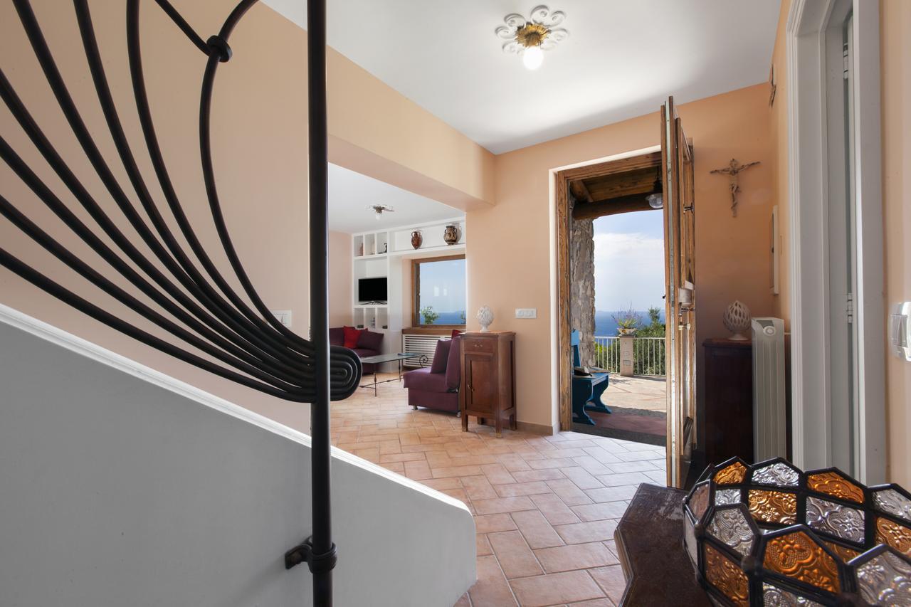 Villa Rusella With Terrace & Breathless Sea Views 마사루브렌세 외부 사진