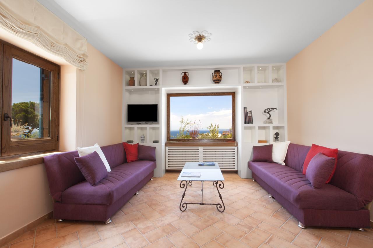 Villa Rusella With Terrace & Breathless Sea Views 마사루브렌세 외부 사진