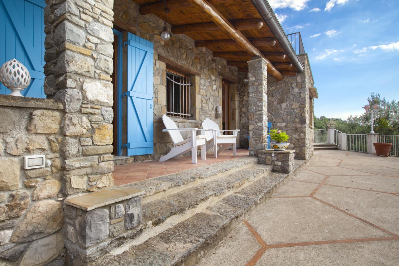 Villa Rusella With Terrace & Breathless Sea Views 마사루브렌세 외부 사진