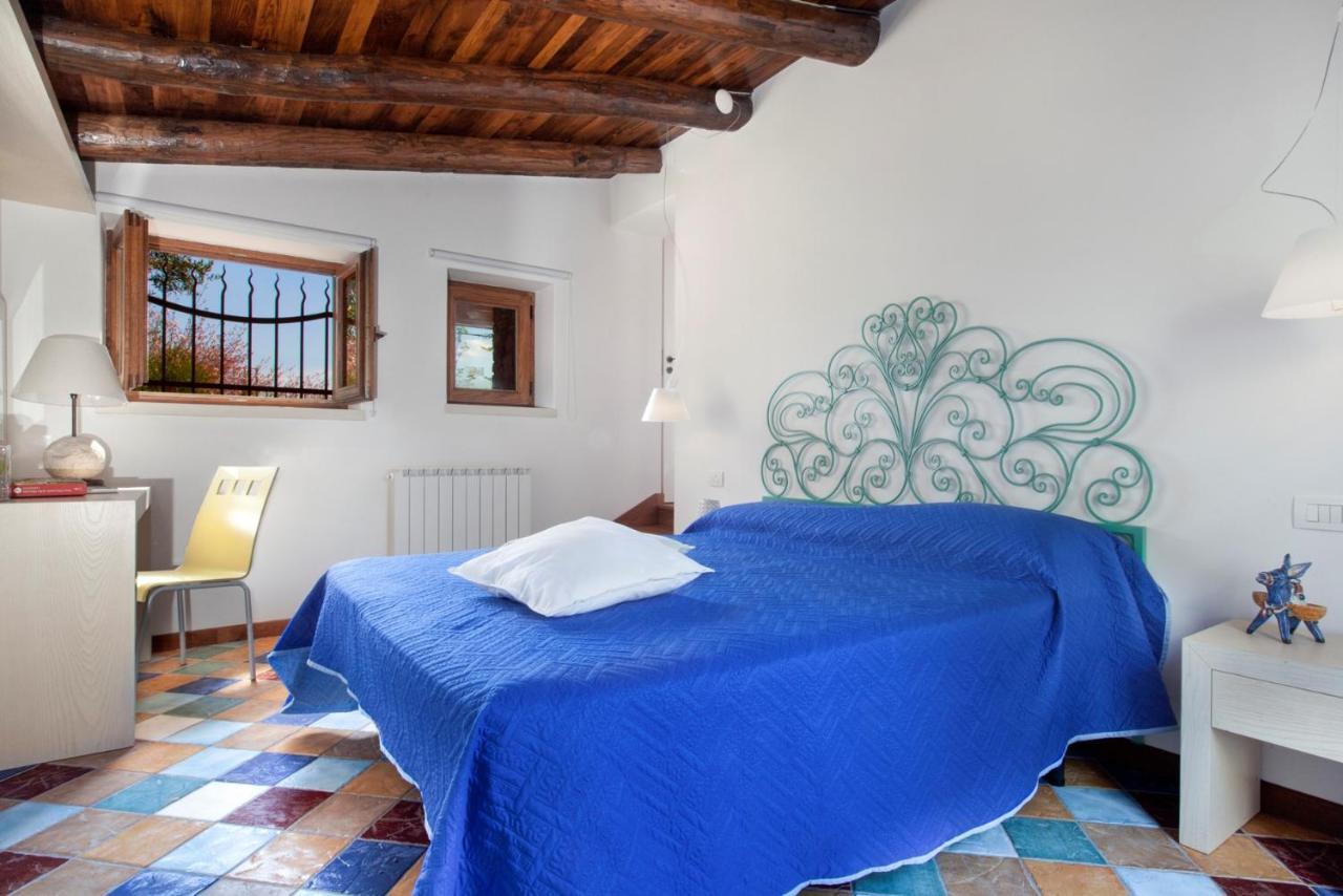 Villa Rusella With Terrace & Breathless Sea Views 마사루브렌세 외부 사진