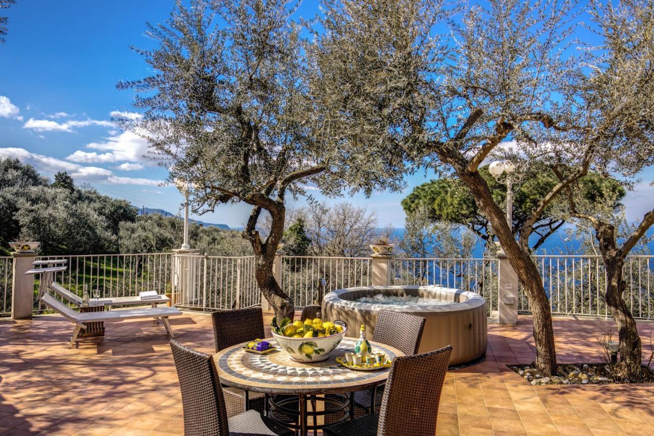 Villa Rusella With Terrace & Breathless Sea Views 마사루브렌세 외부 사진